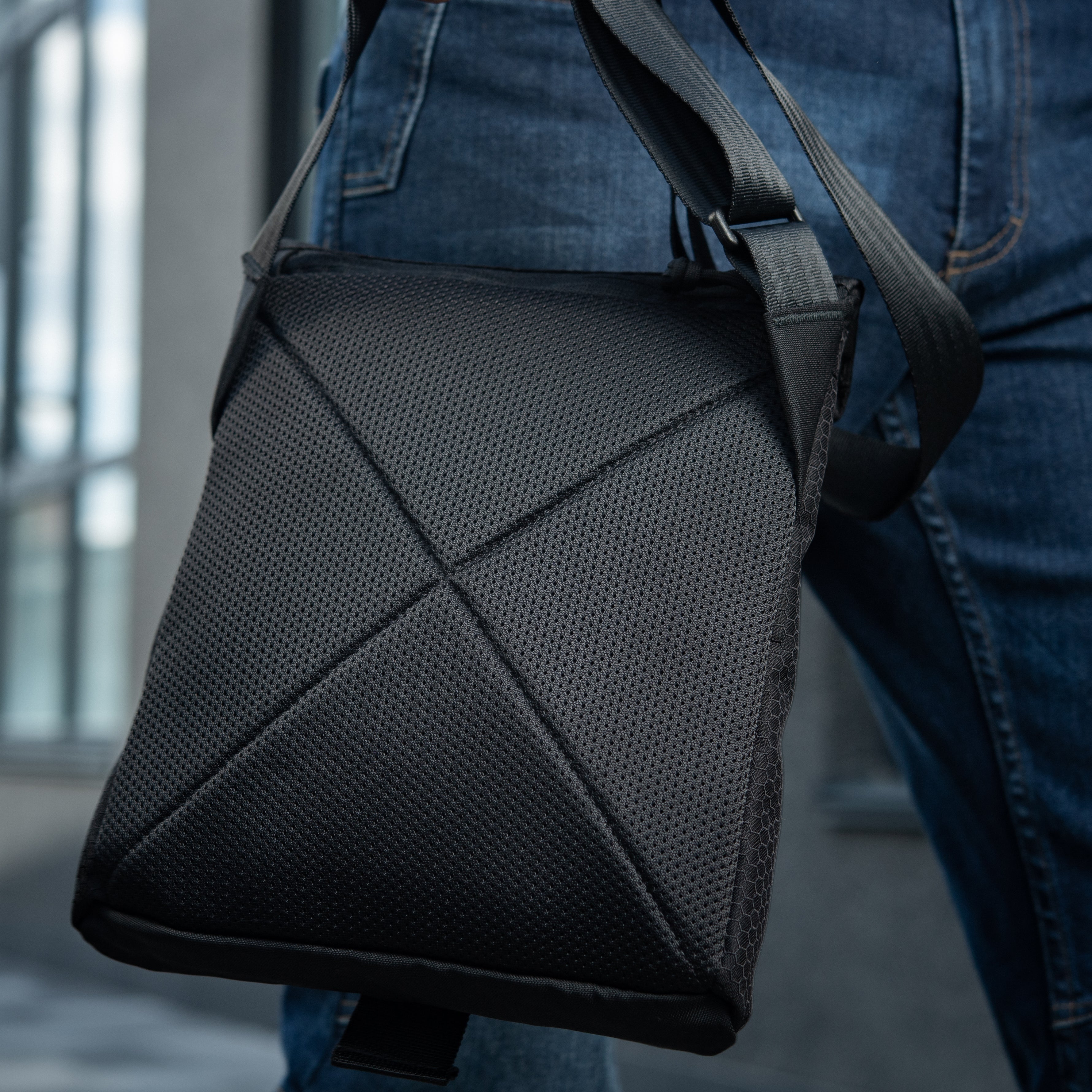 M‑Tac Magnet Shoulder Bag Gen II Elite Hex