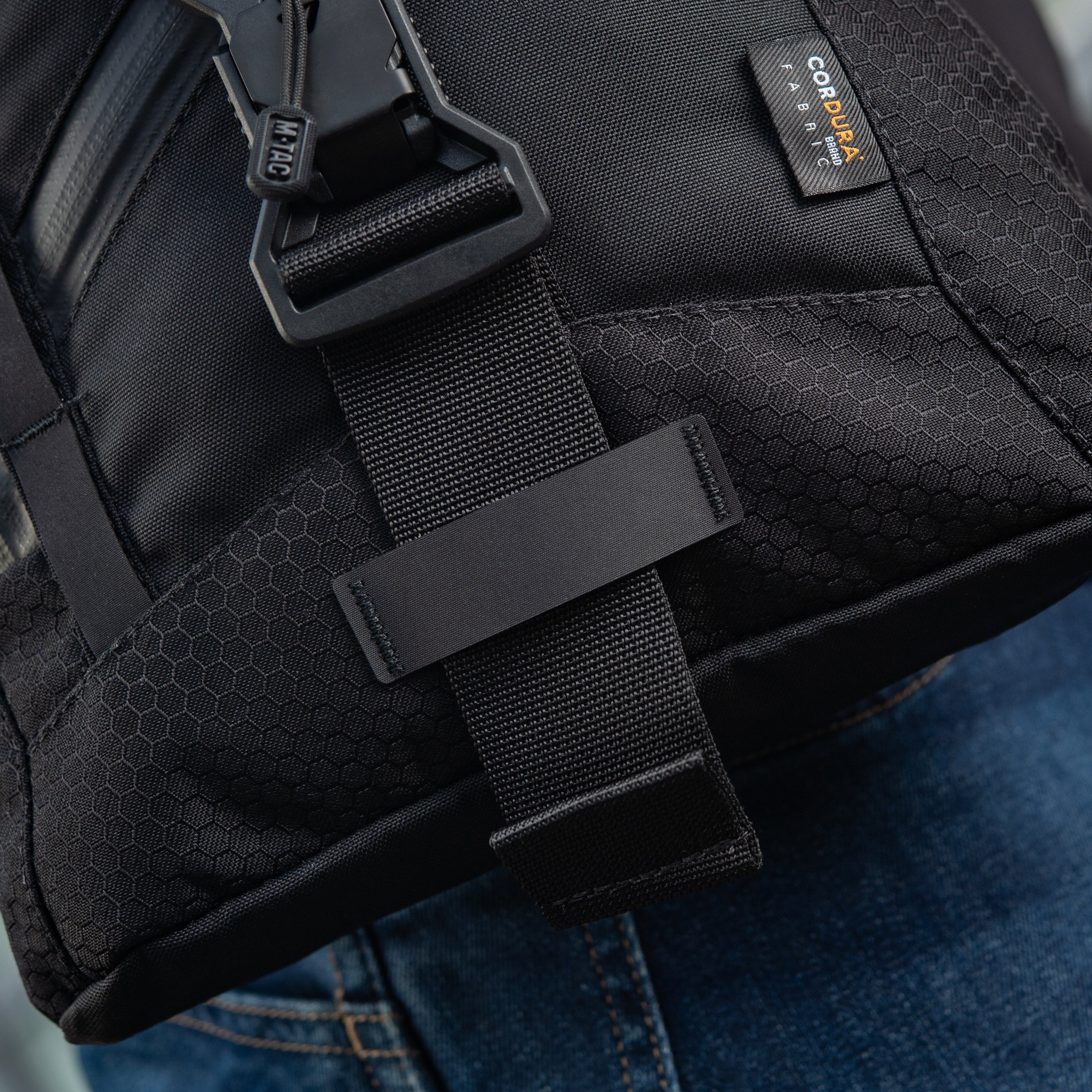 M‑Tac Magnet Shoulder Bag Elite Hex