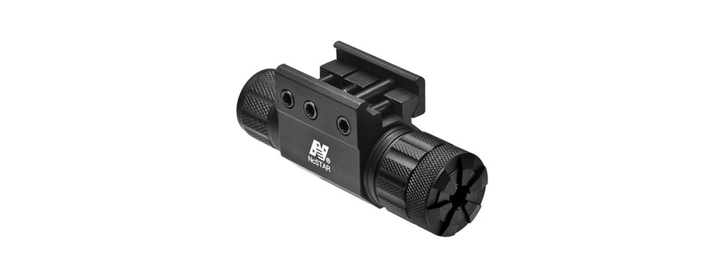 NCSTAR PRESSURE PAD GREEN LASER W/ UNIVERSAL WEAVER MOUNT
