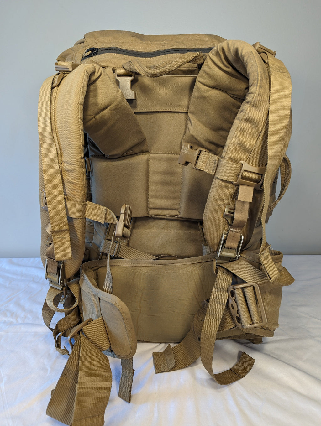 Large Field Pack - Coyote