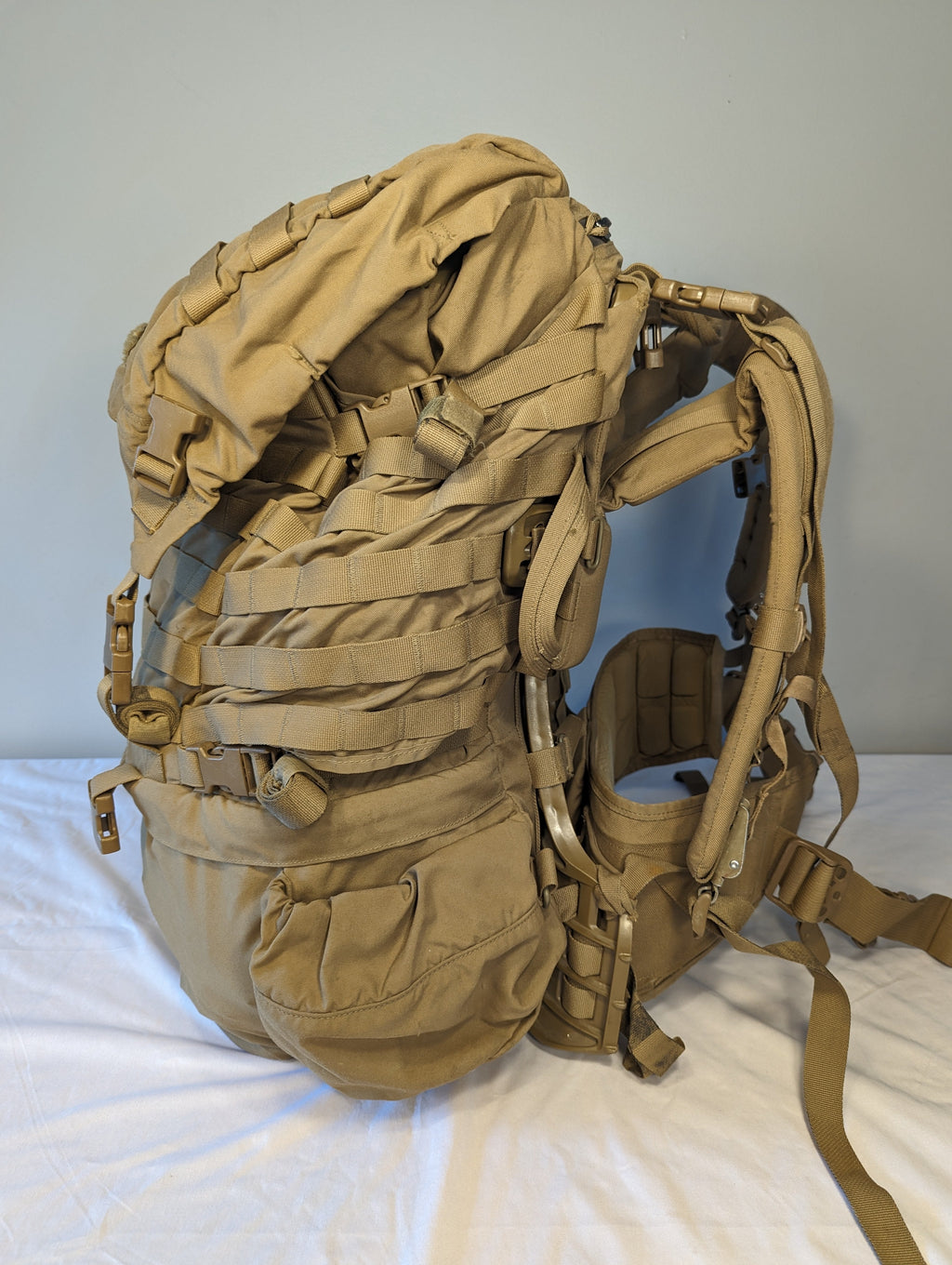 Large Field Pack - Coyote
