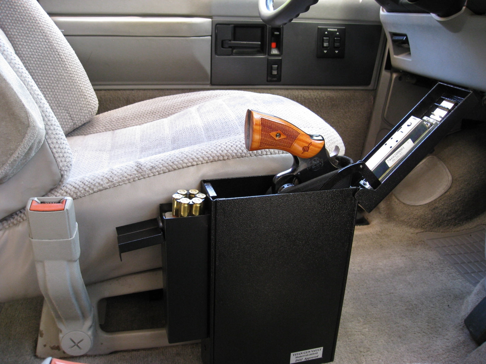Titan Pistol Vault®