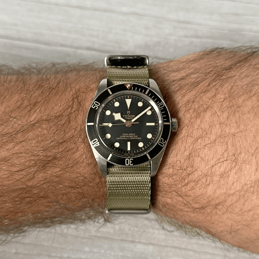 AlphaShark - Olive Green