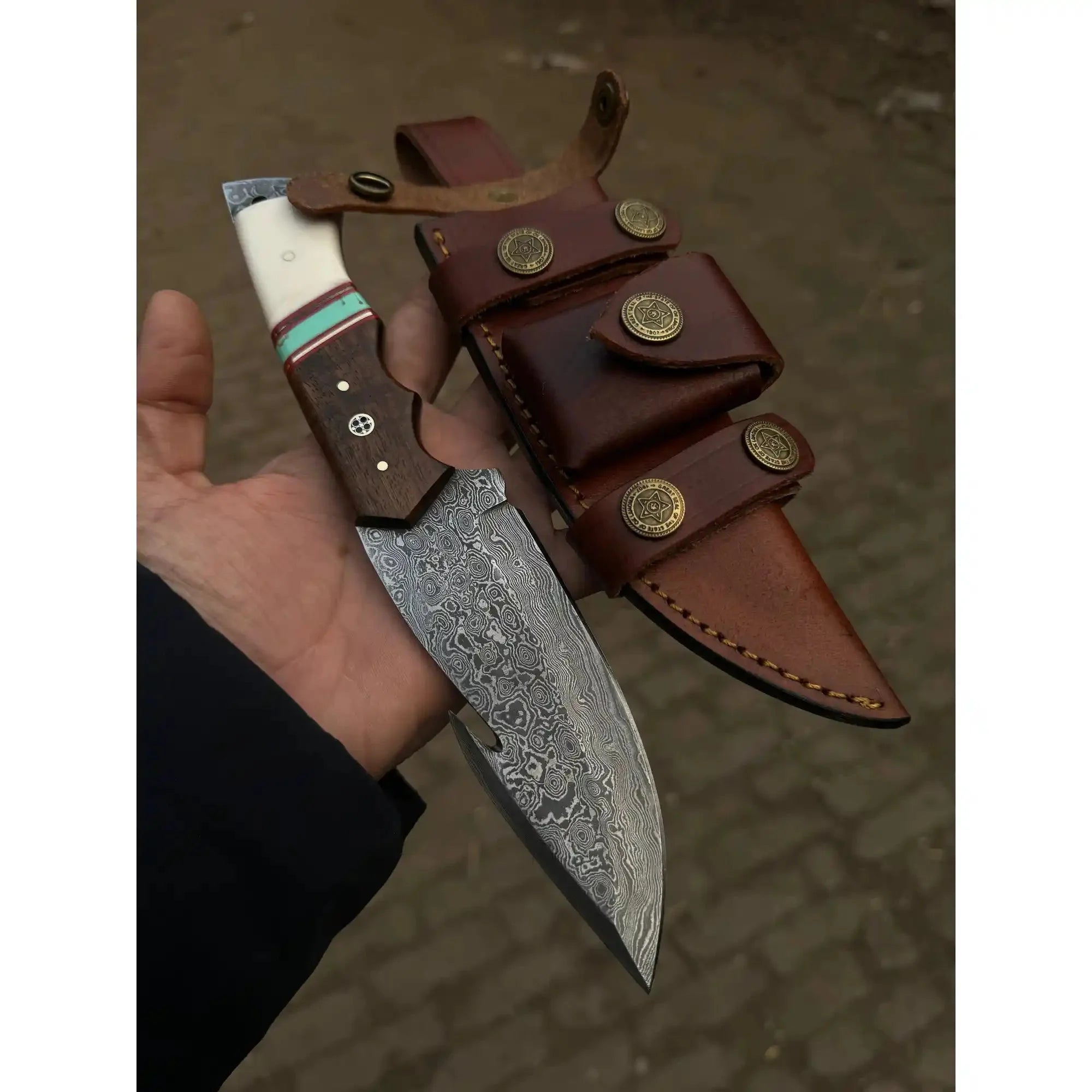 Gut Hook Hunting Knife with Bone, Resin & Rosewood Handle | Damascus Pattern Blade