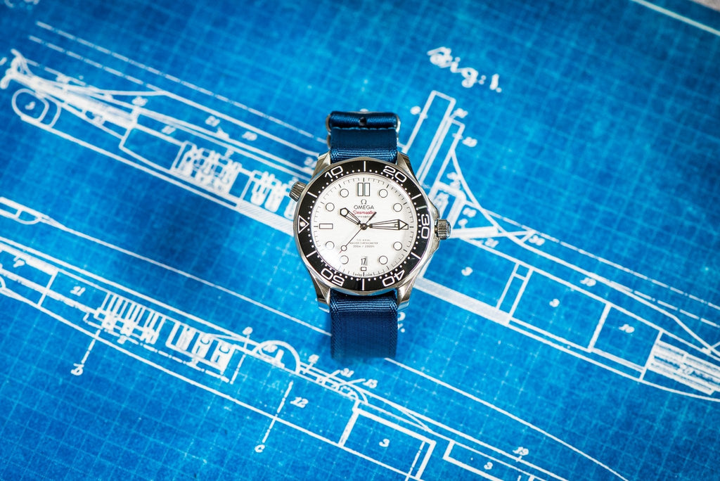 Nautilus One - Navy Blue