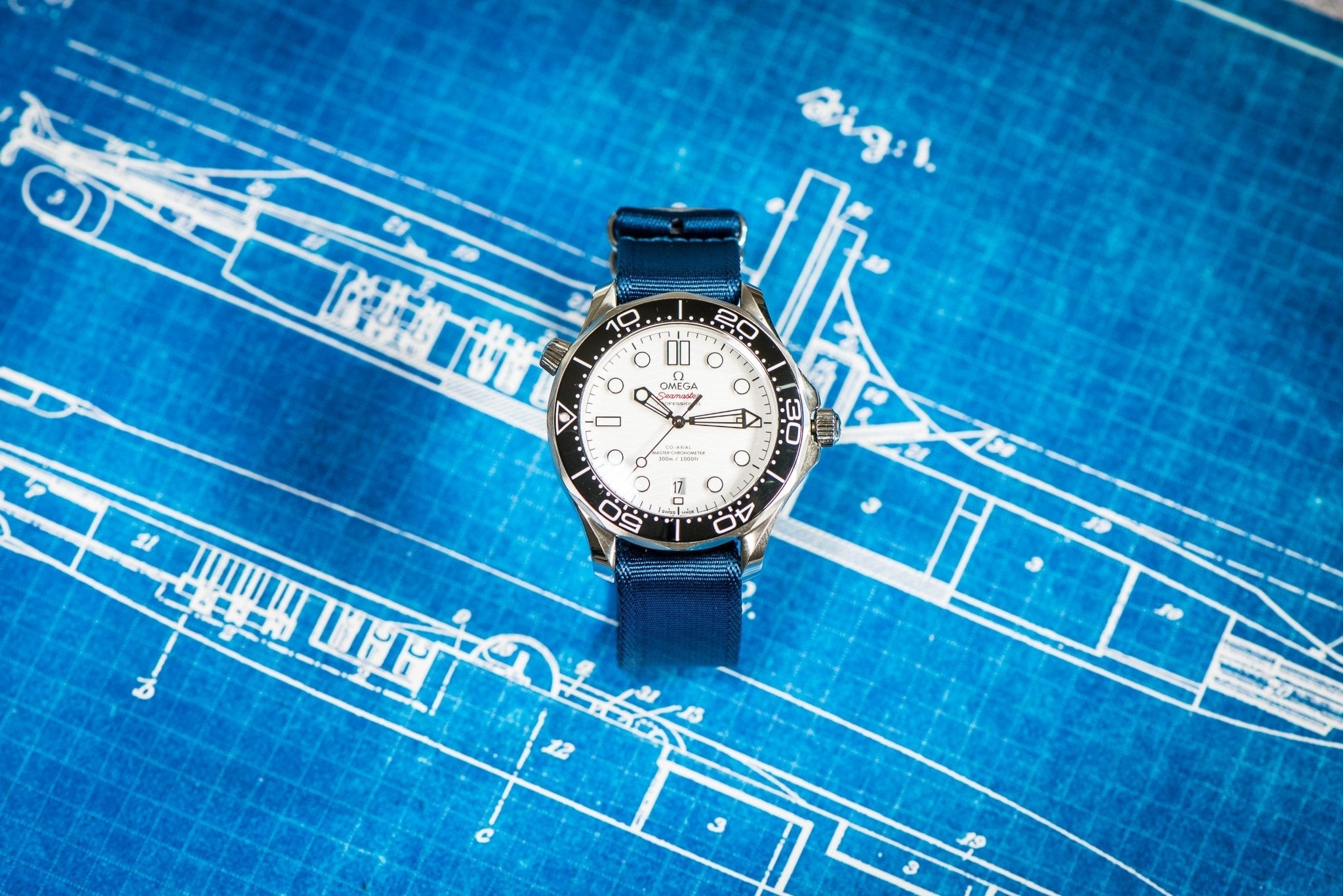 Nautilus One - Navy Blue