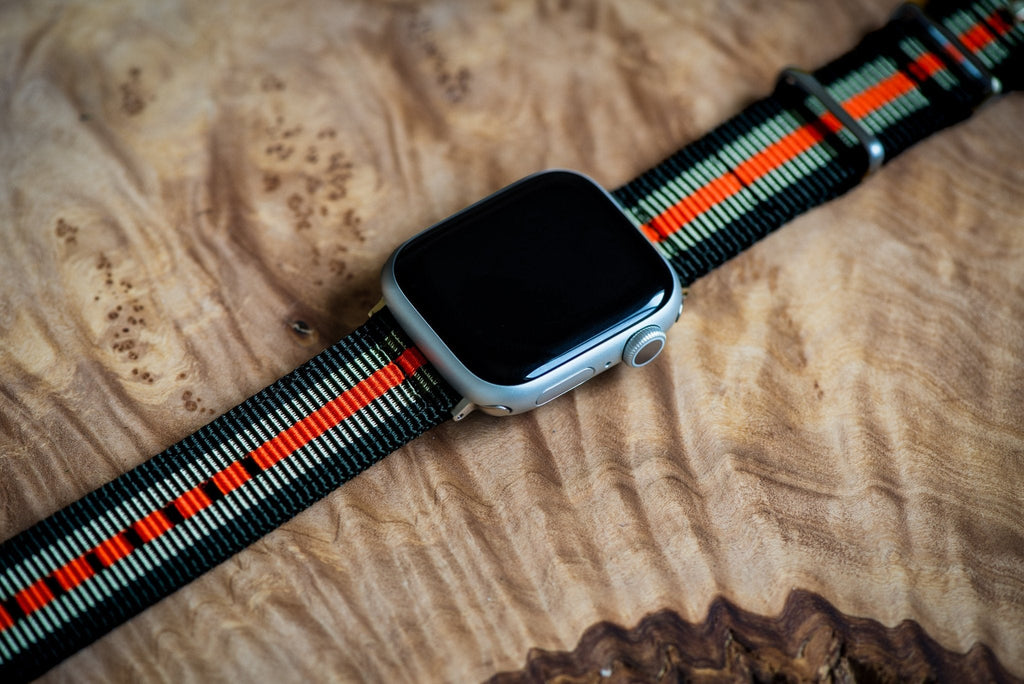 The O2 Band - For Apple Watch - Bond Orange