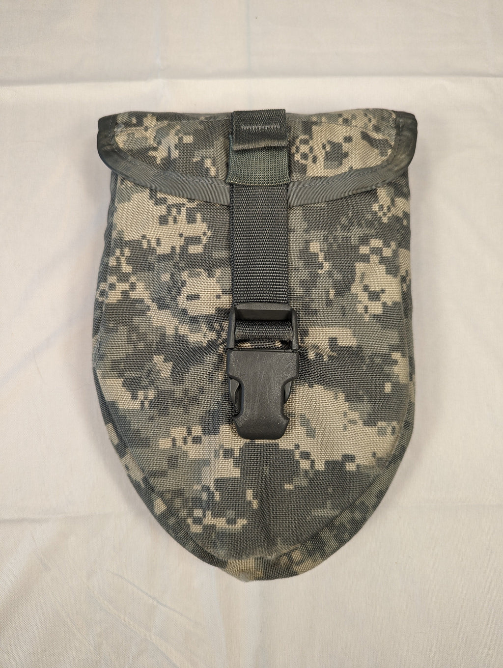 Entrenching Tool (AMES) with ACU Pouch