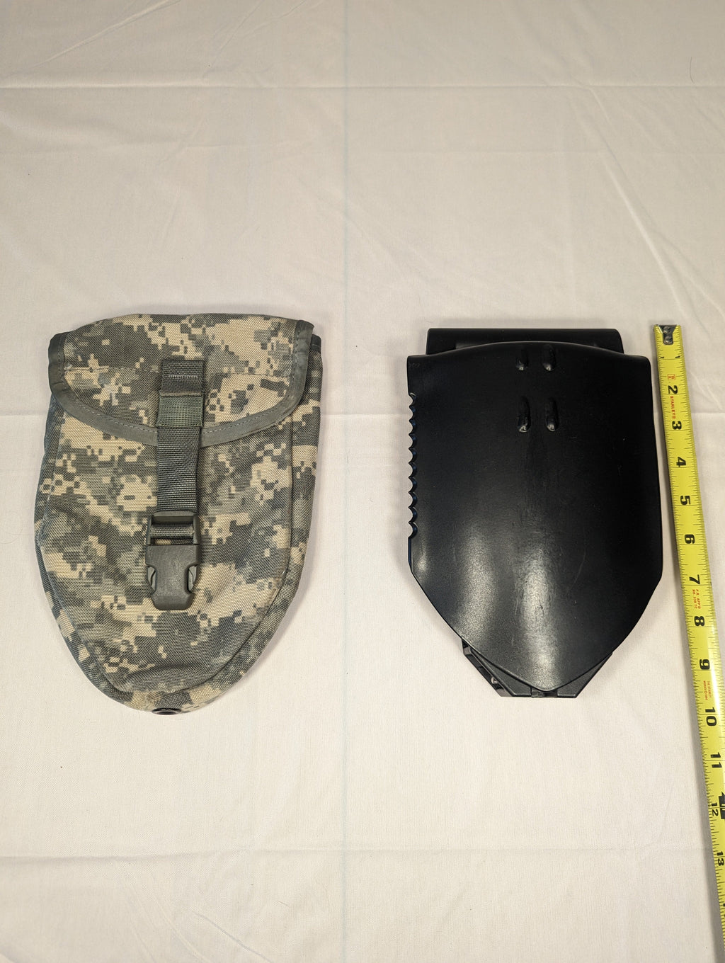 Entrenching Tool (AMES) with ACU Pouch